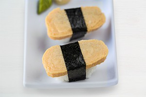 tamago-omelet-sushi_Fotor-300x200